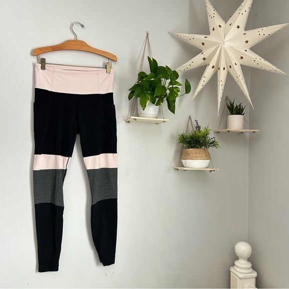 🩷ATHLETA MODBLOCK PINK BLACK SALUTATION TIGHTS LEGGINGS HIGH RISE SIZE SMALL - Picture 2 of 8